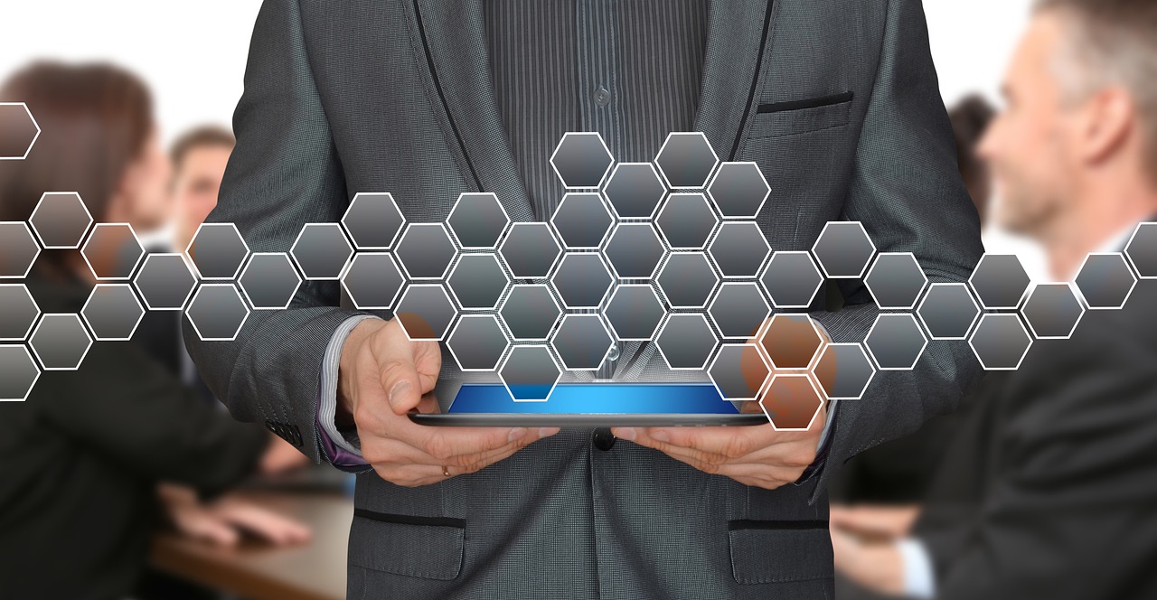 开发者如何在游戏中定位技术支持辅助的使用情况