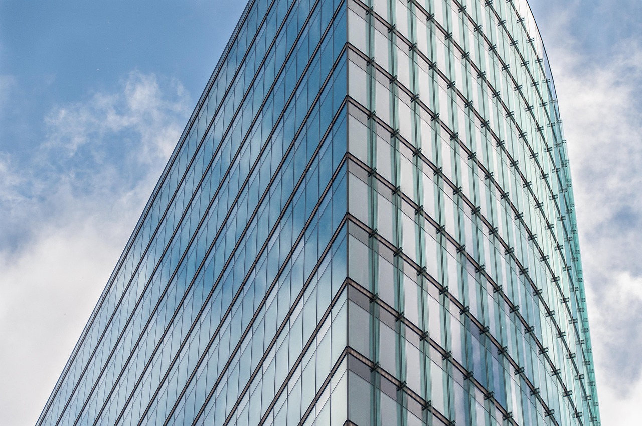 海量技术支持鲜花的背后，是奇诡的利益链条？